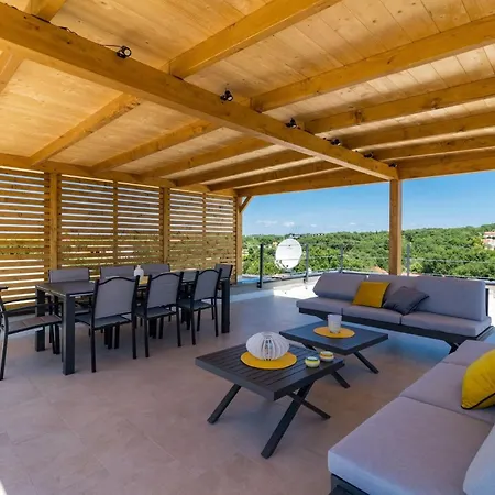 Penthouse Sax Apartament *